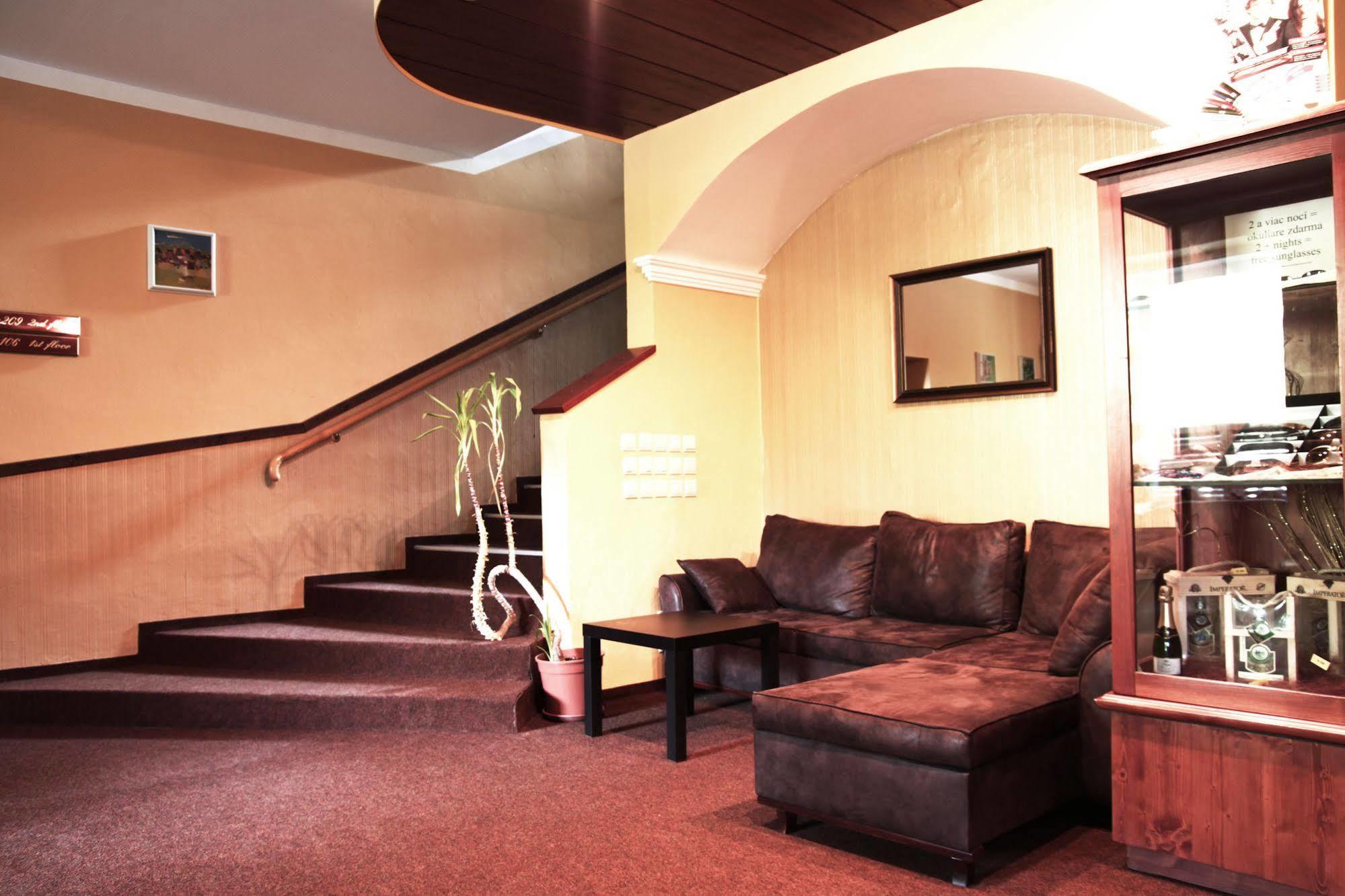 Hotel Tatry Татранська Ломниця Екстер'єр фото