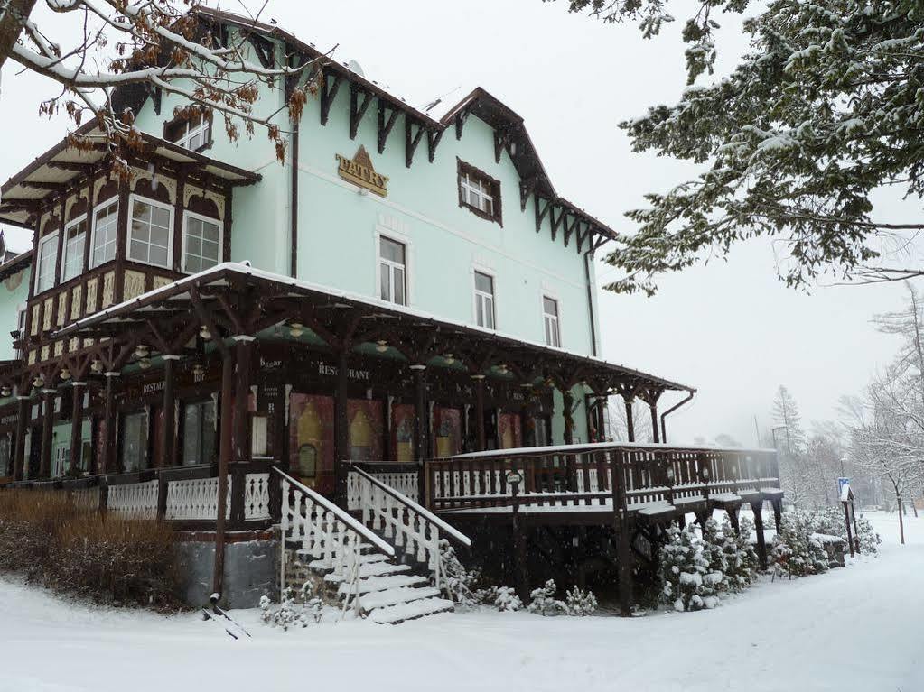Hotel Tatry Татранська Ломниця Екстер'єр фото
